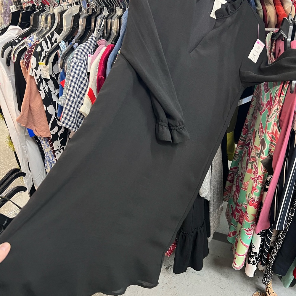 H&M Elegant Black Garment